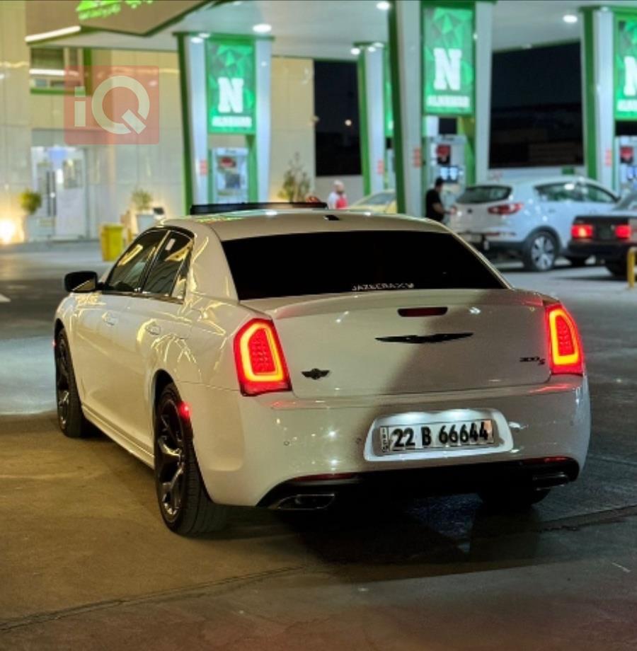 Chrysler 300